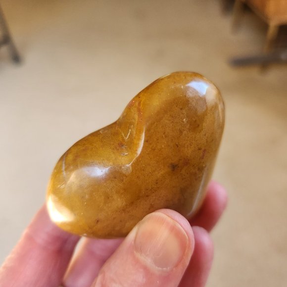 Peruvian Yellow Onyx Natural Stone Heart Rock Mineral Valentine - Picture 7 of 11